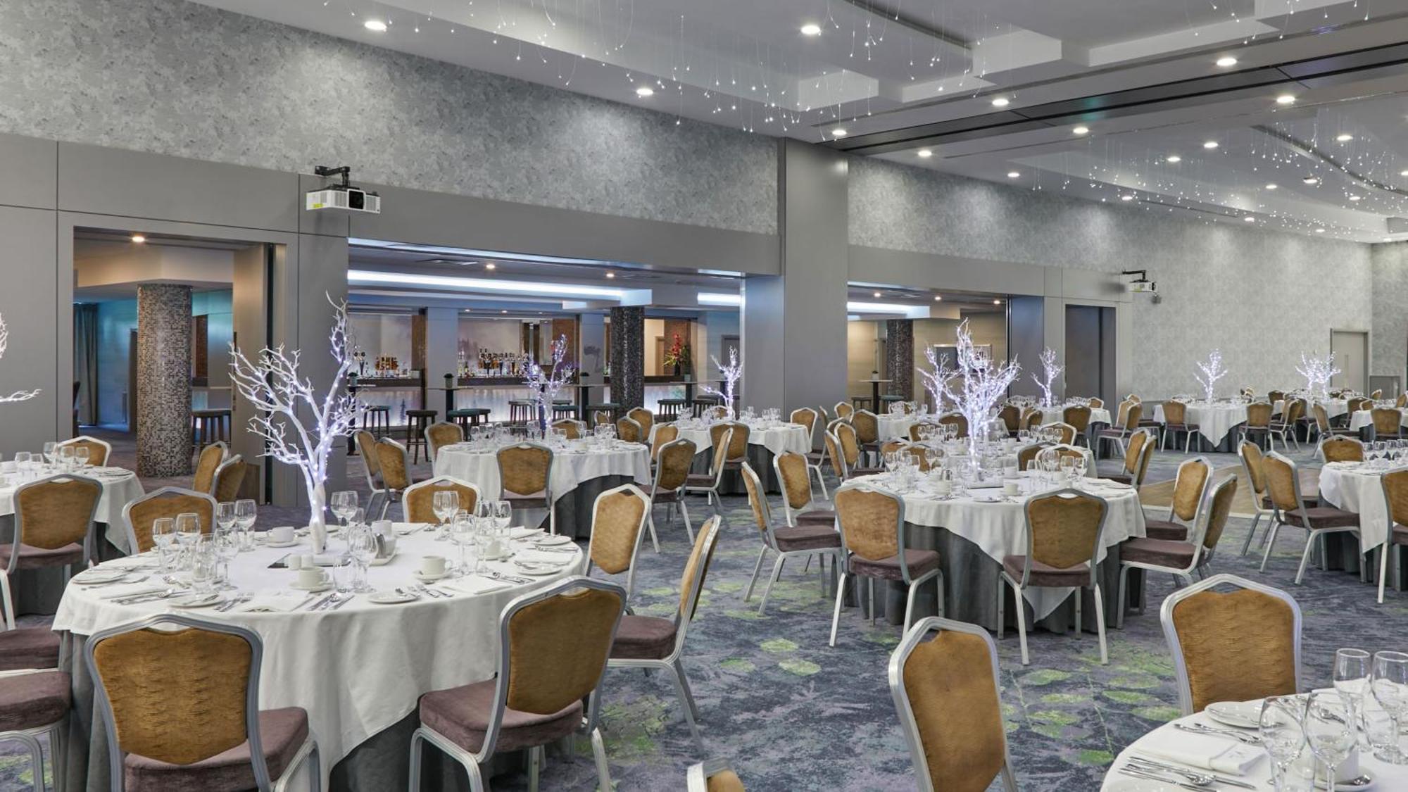 Crowne Plaza Dublin Blanchardstown By Ihg Hotel Kültér fotó